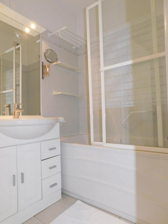 "T2 "Antibes Les Pins 3" Air Conditionned Sea View With Parking And Pool" 아파트 외부 사진